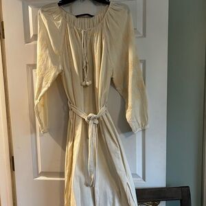 Beautiful cream colored Zara peasant dress with belt. Size Medium.
